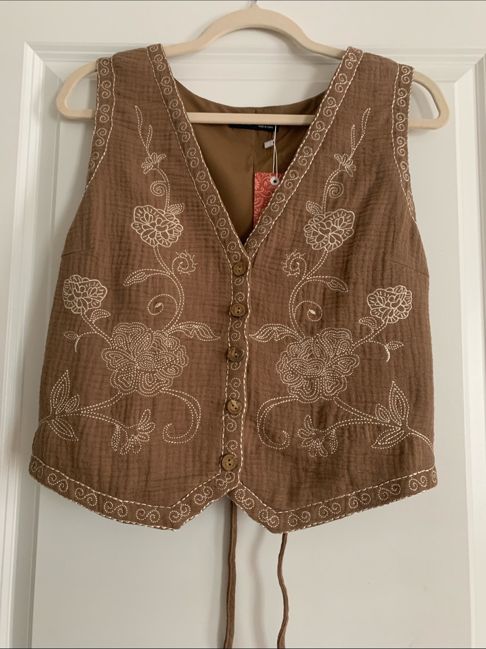 SHEIN Brown Embroidered Cotton-Blend Sleeveless Vest
